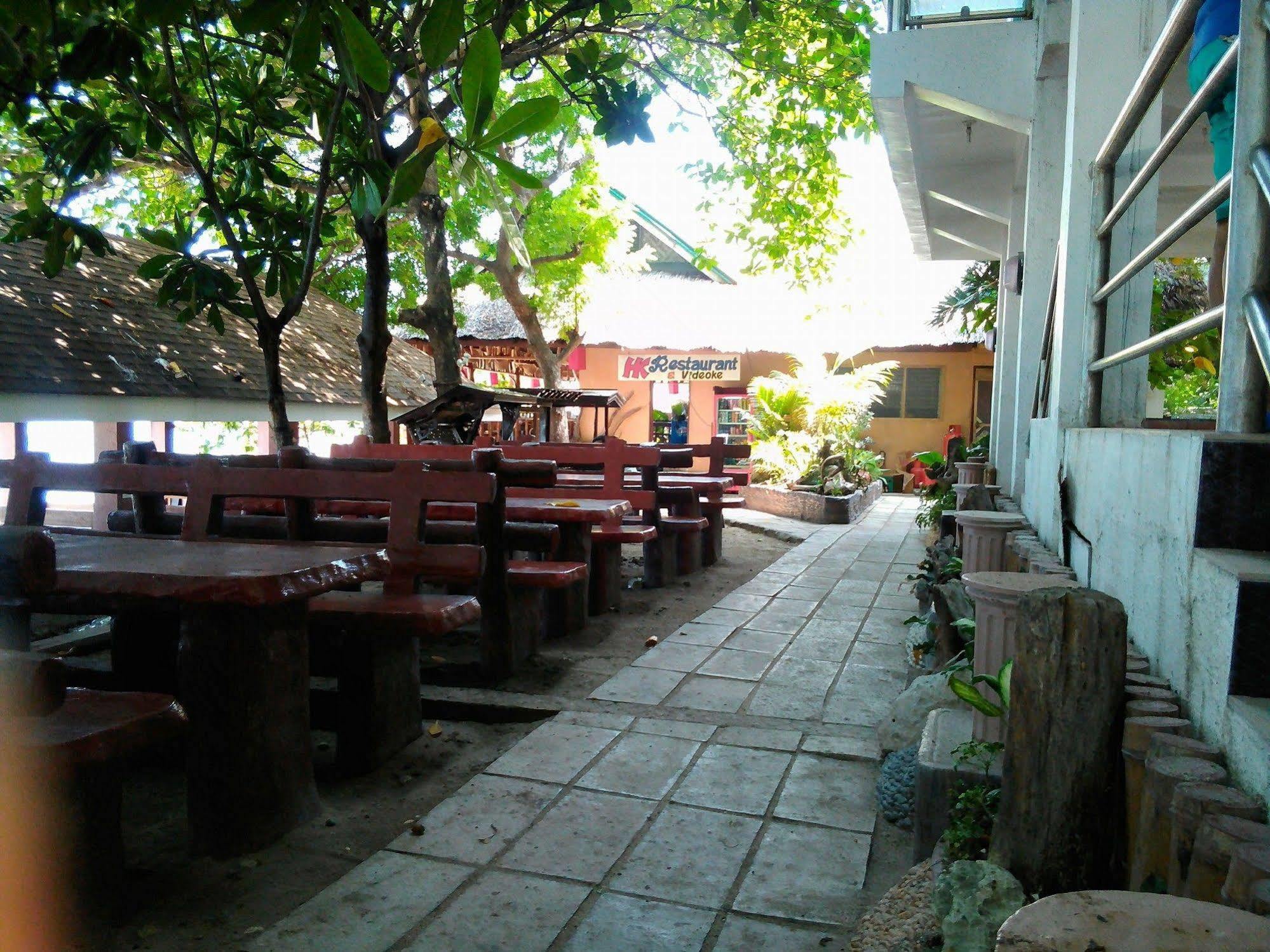 Hk Beach Resort And Restaurant Moalboal Exterior photo